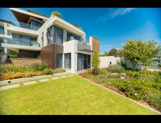 5 BEDROOM HOUSE FOR SALE IN COPPERLEAF ESTATE